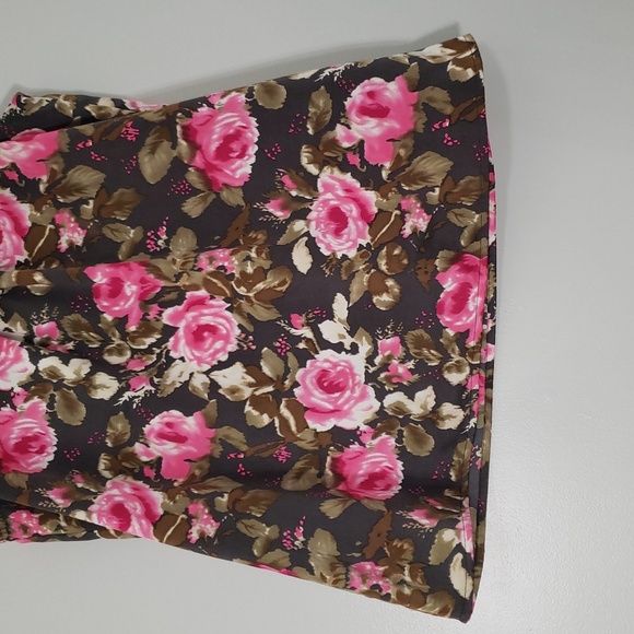 LOFT Sleeveless Floral Top Small Pink Brown Satin Ruffle Y2K Office Career Work - Picture 3 of 10